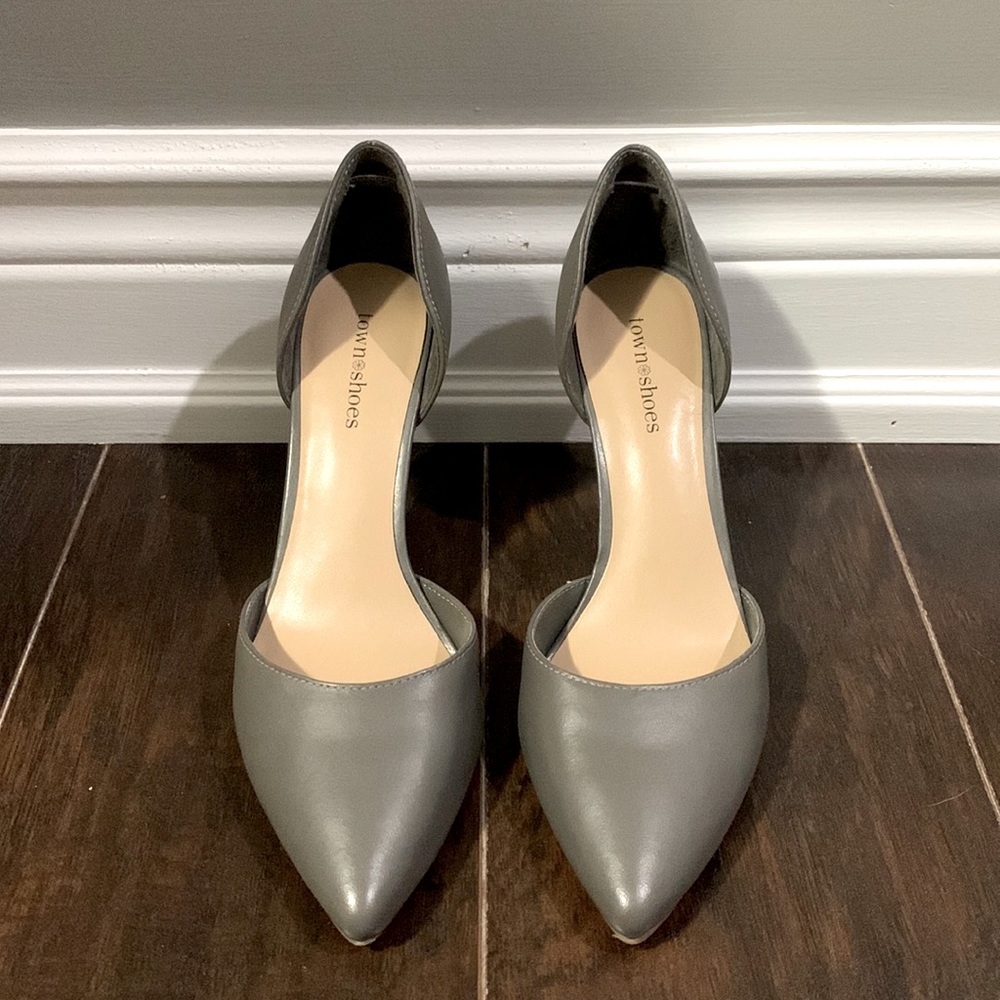 Like New Town Shoes Leather Grey Stelletos